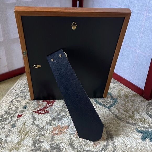 Vintage Picture Frame with Pink & White Matting Hang or Stand Freely - Picture 2 of 11